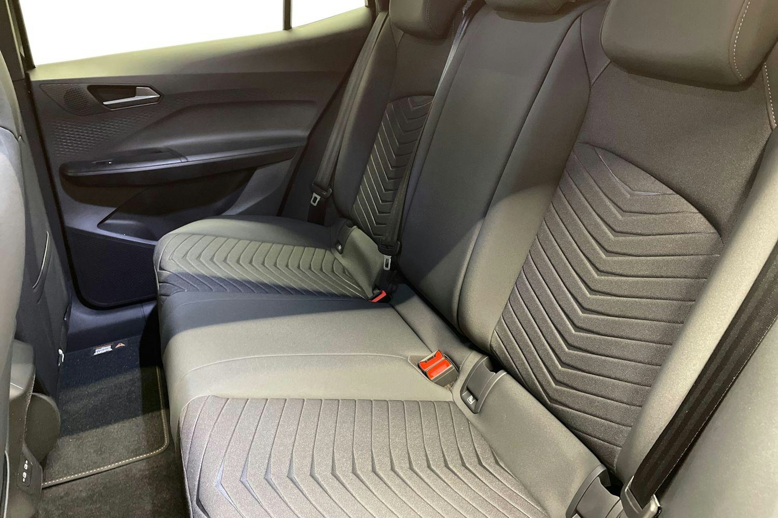 met. musta CUPRA Born 2026 kuva 8.