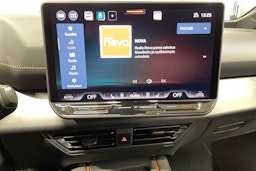 met. musta CUPRA Born 2026 kuva 13.