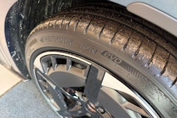 met. sininen CUPRA Born 2026 kuva 10.