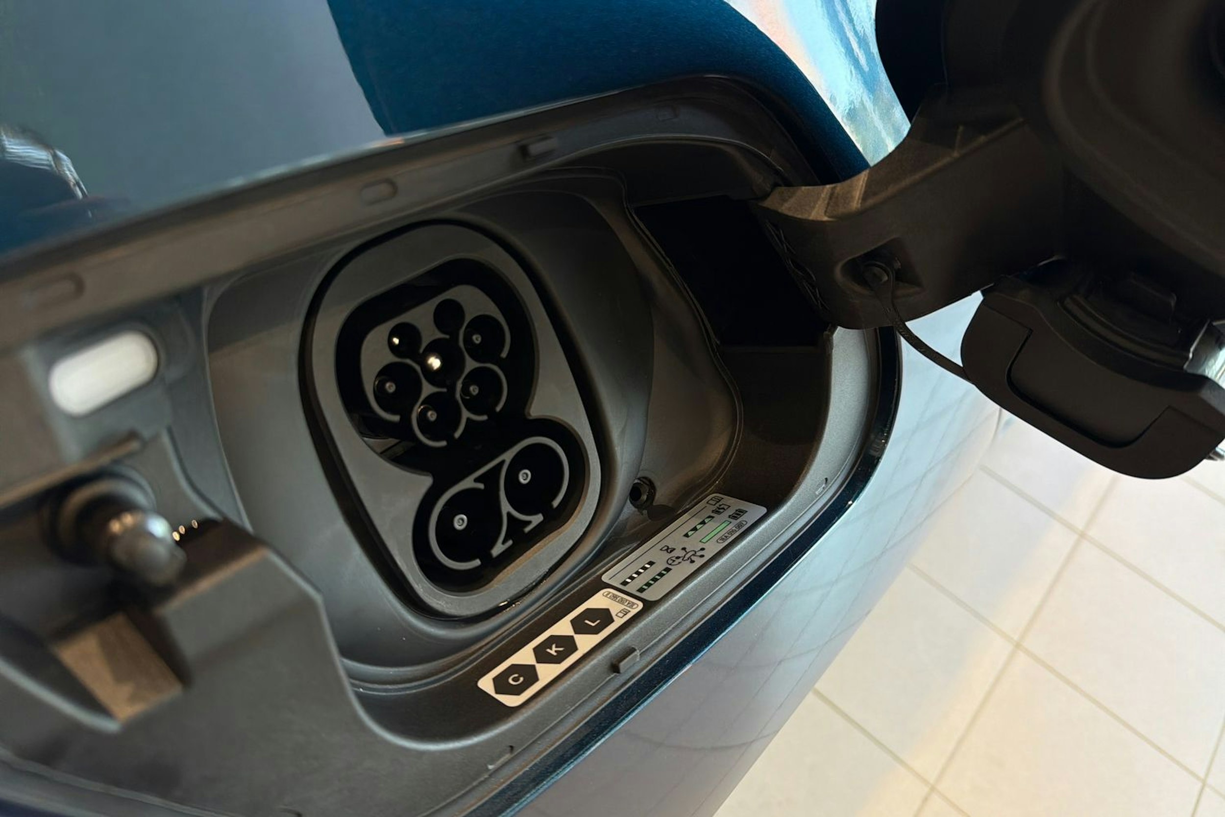 met. sininen CUPRA Born 2026 kuva 12.