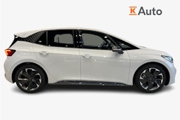 met. valkoinen CUPRA Born 2026 kuva 5.