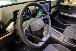 met. valkoinen CUPRA Born 2026 kuva 10.