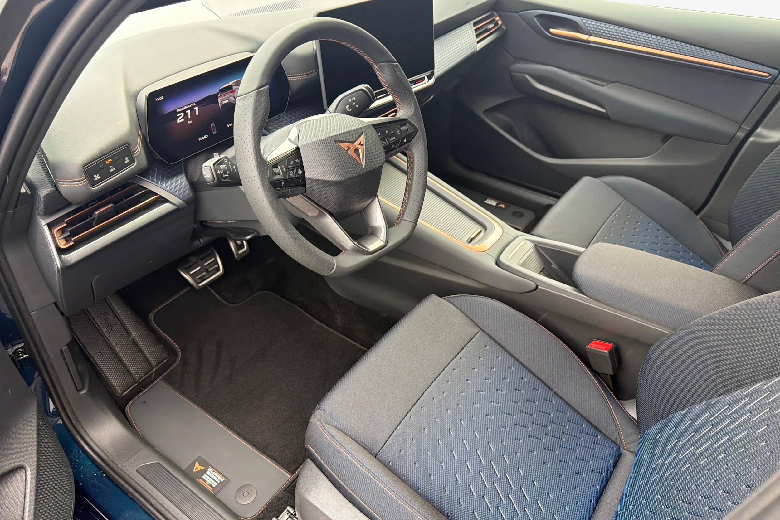 sininen CUPRA Born 2026 kuva 5.
