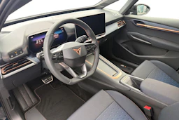 sininen CUPRA Born 2026 kuva 6.