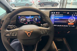 sininen CUPRA Born 2026 kuva 13.