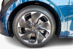 sininen CUPRA Born 2026 kuva 9.