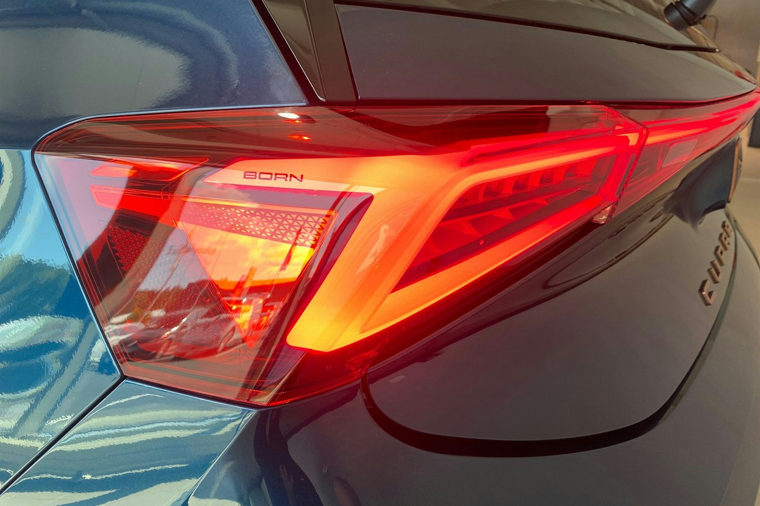 sininen CUPRA Born 2026 kuva 14.