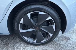 harmaa CUPRA Born 2026 kuva 10.