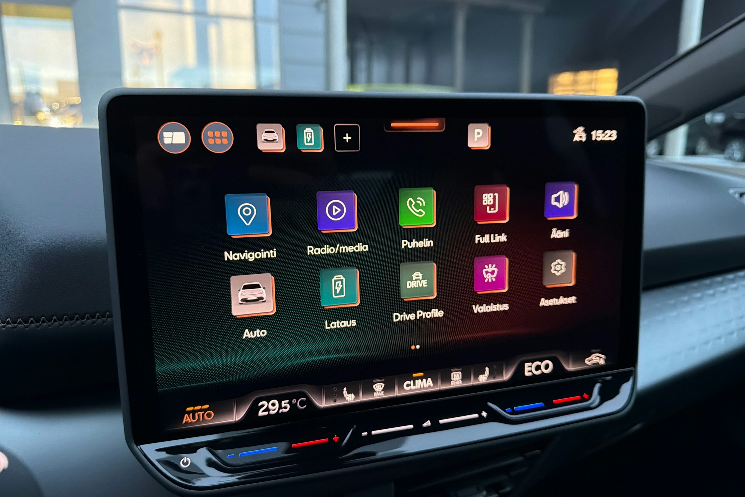 harmaa CUPRA Born 2026 kuva 13.