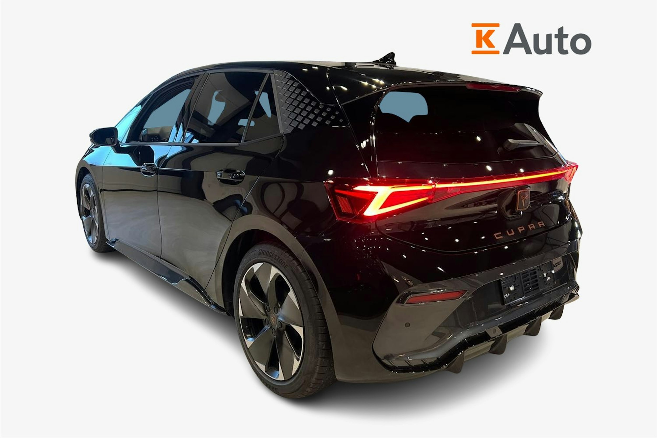 met. musta CUPRA Born 2026 kuva 2.