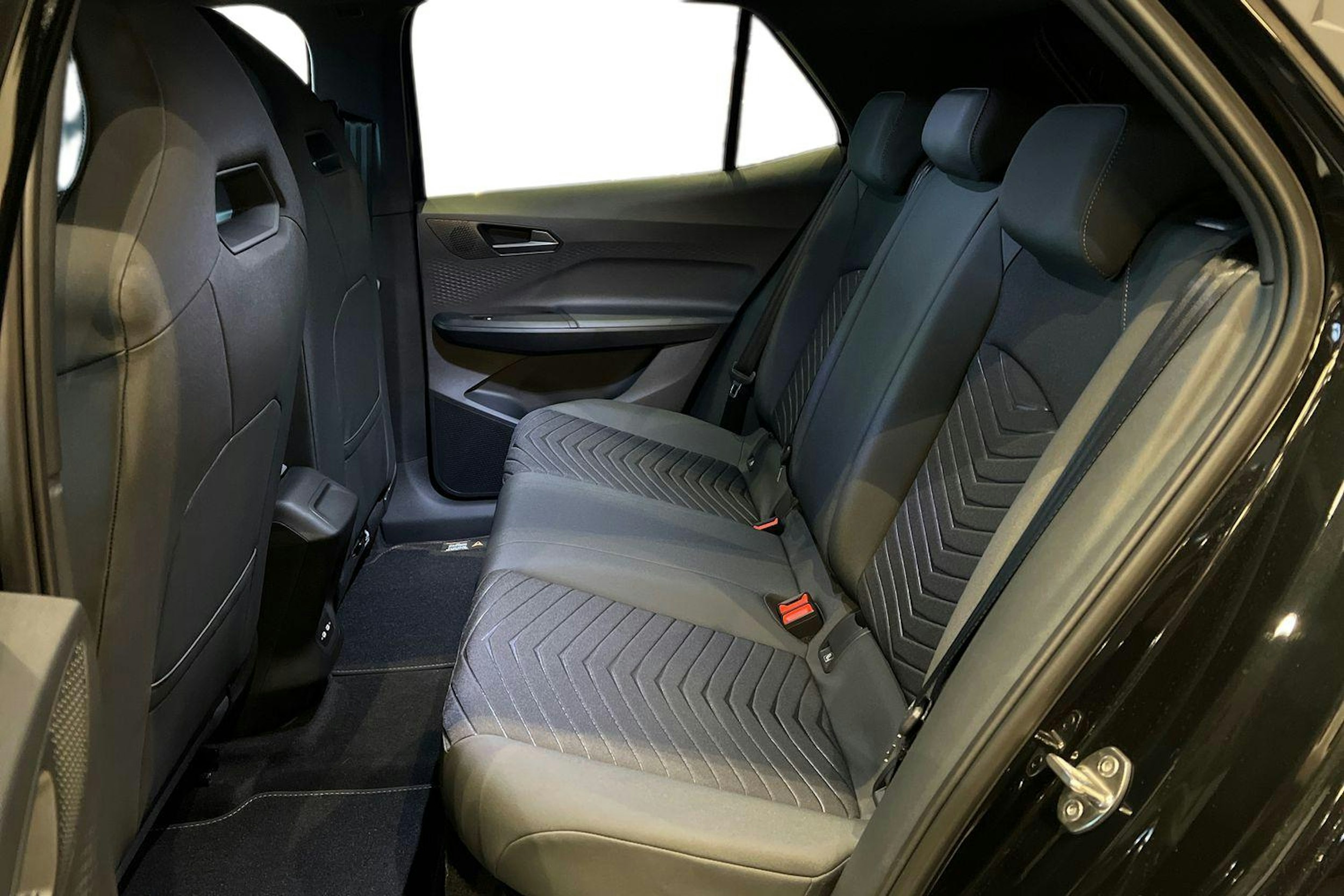 met. musta CUPRA Born 2026 kuva 8.