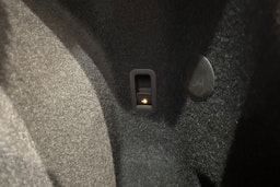 met. Valkoinen CUPRA Terramar 2025 kuva 16.