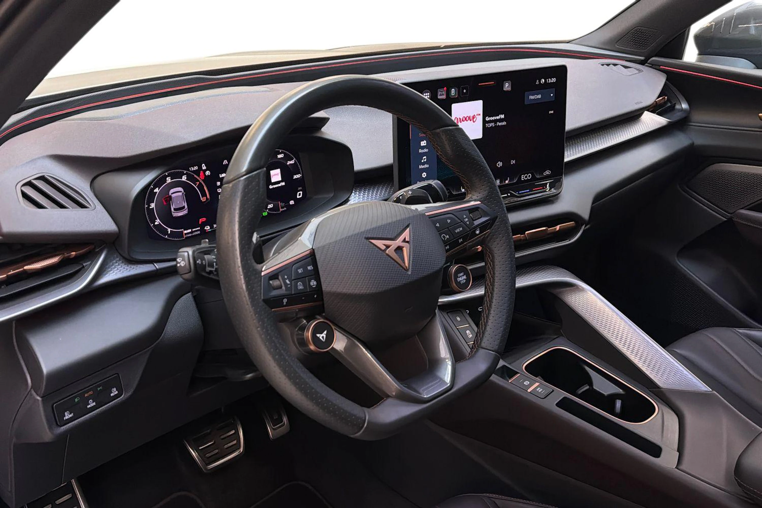 Harmaa CUPRA Terramar 2025 kuva 6.