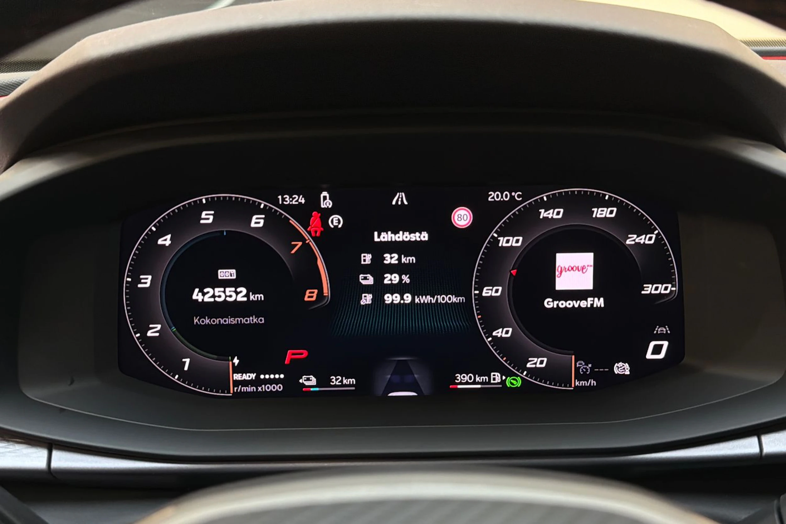 Harmaa CUPRA Terramar 2025 kuva 13.