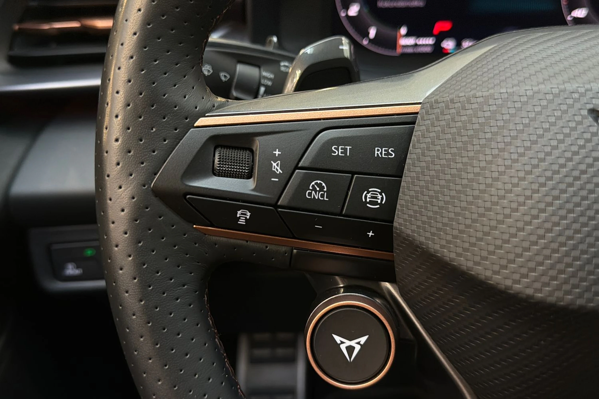 Harmaa CUPRA Terramar 2025 kuva 14.