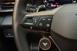 Harmaa CUPRA Terramar 2025 kuva 14.
