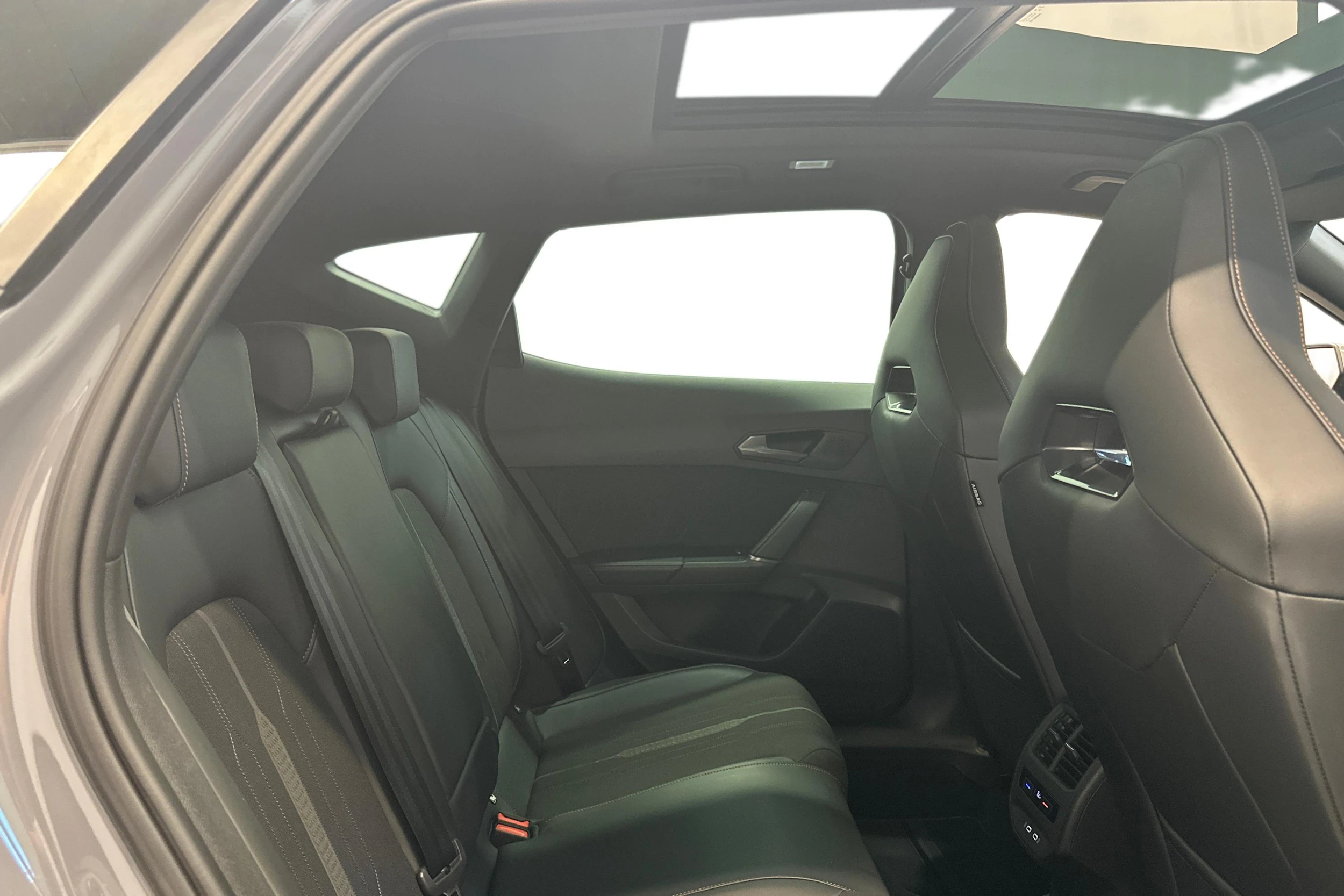 harmaa CUPRA Formentor 2021 kuva 9.
