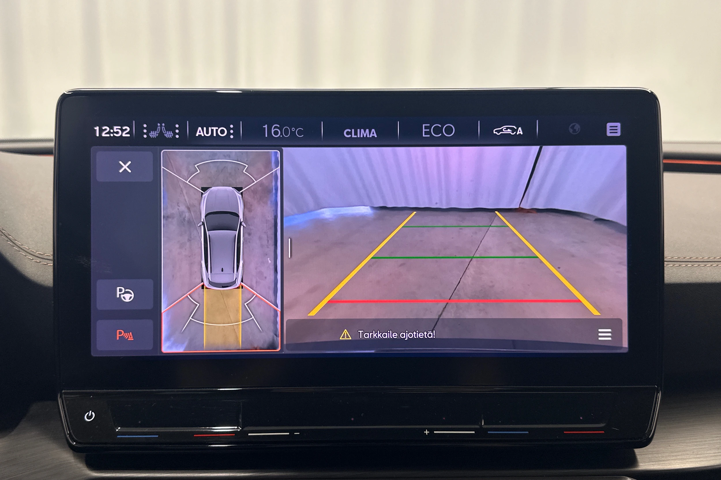 harmaa CUPRA Formentor 2021 kuva 18.