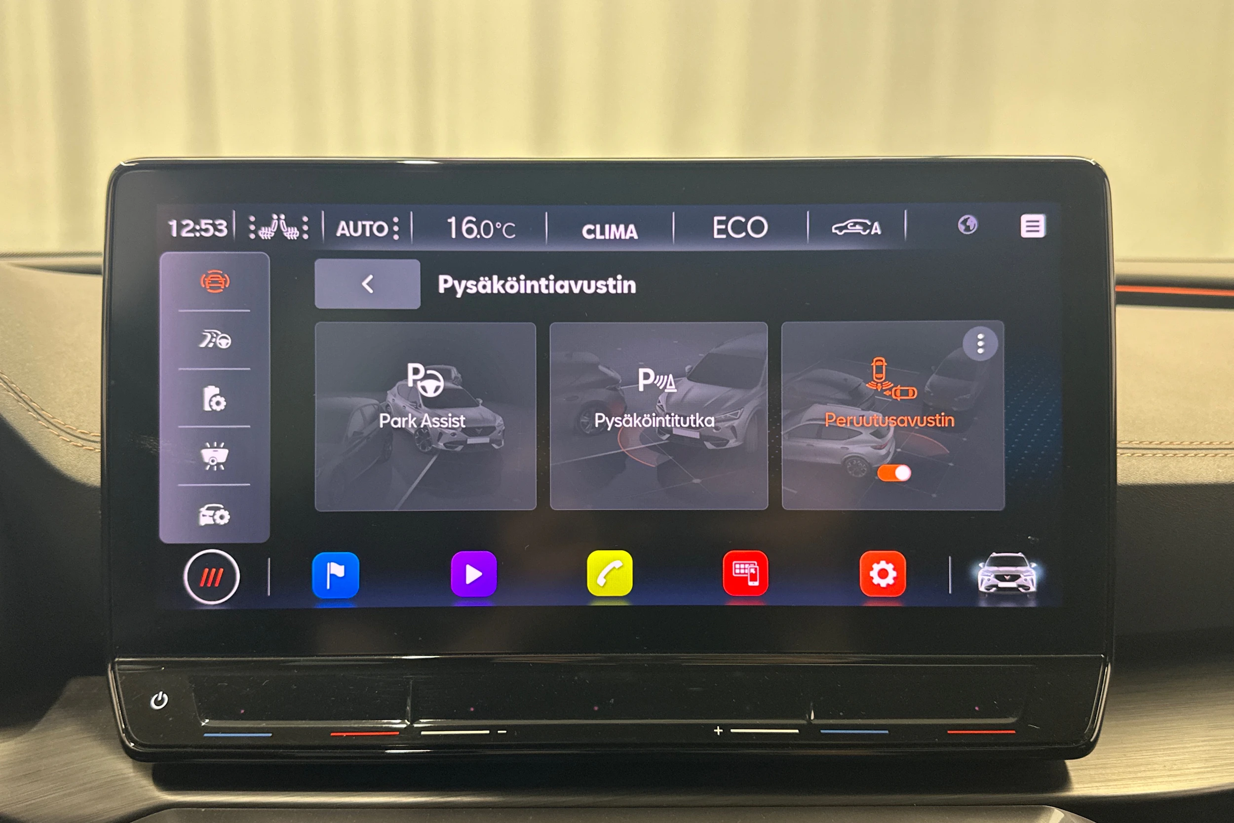 harmaa CUPRA Formentor 2021 kuva 19.