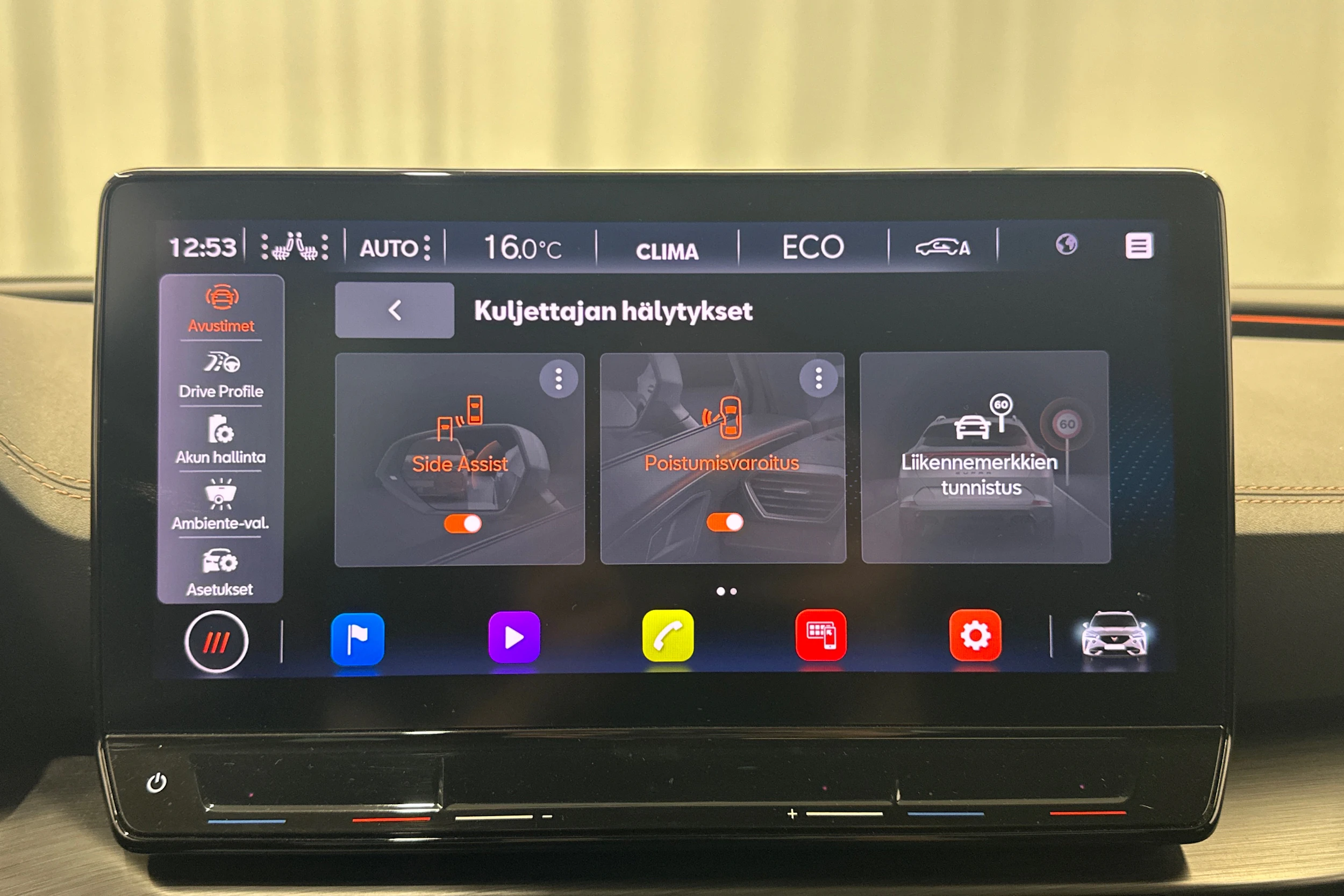 harmaa CUPRA Formentor 2021 kuva 22.