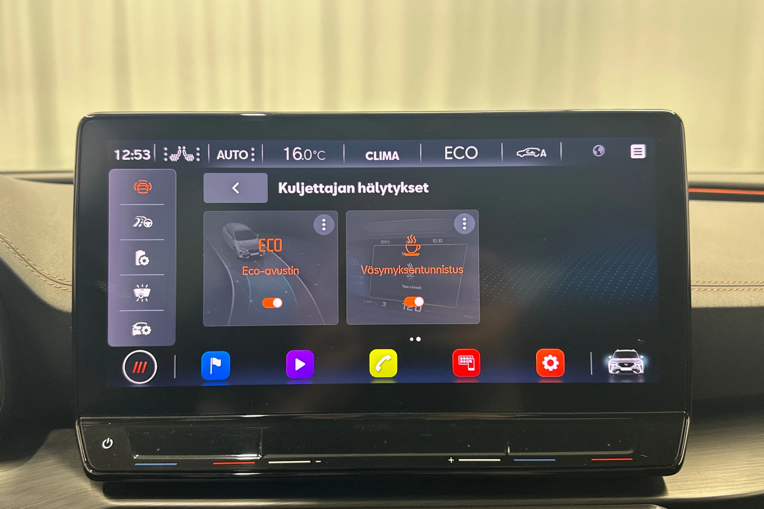 harmaa CUPRA Formentor 2021 kuva 23.