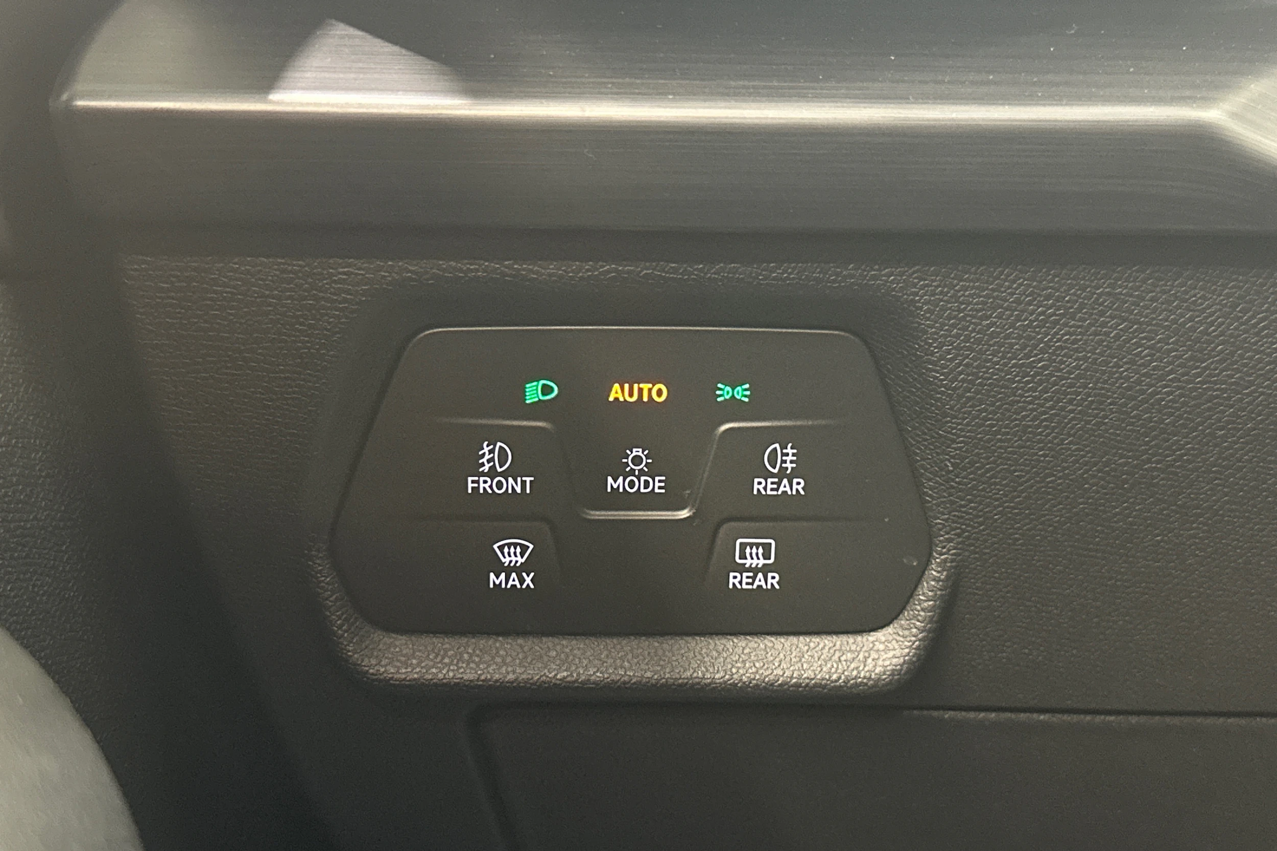 harmaa CUPRA Formentor 2021 kuva 27.