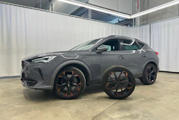 harmaa CUPRA Formentor 2021 kuva 34.