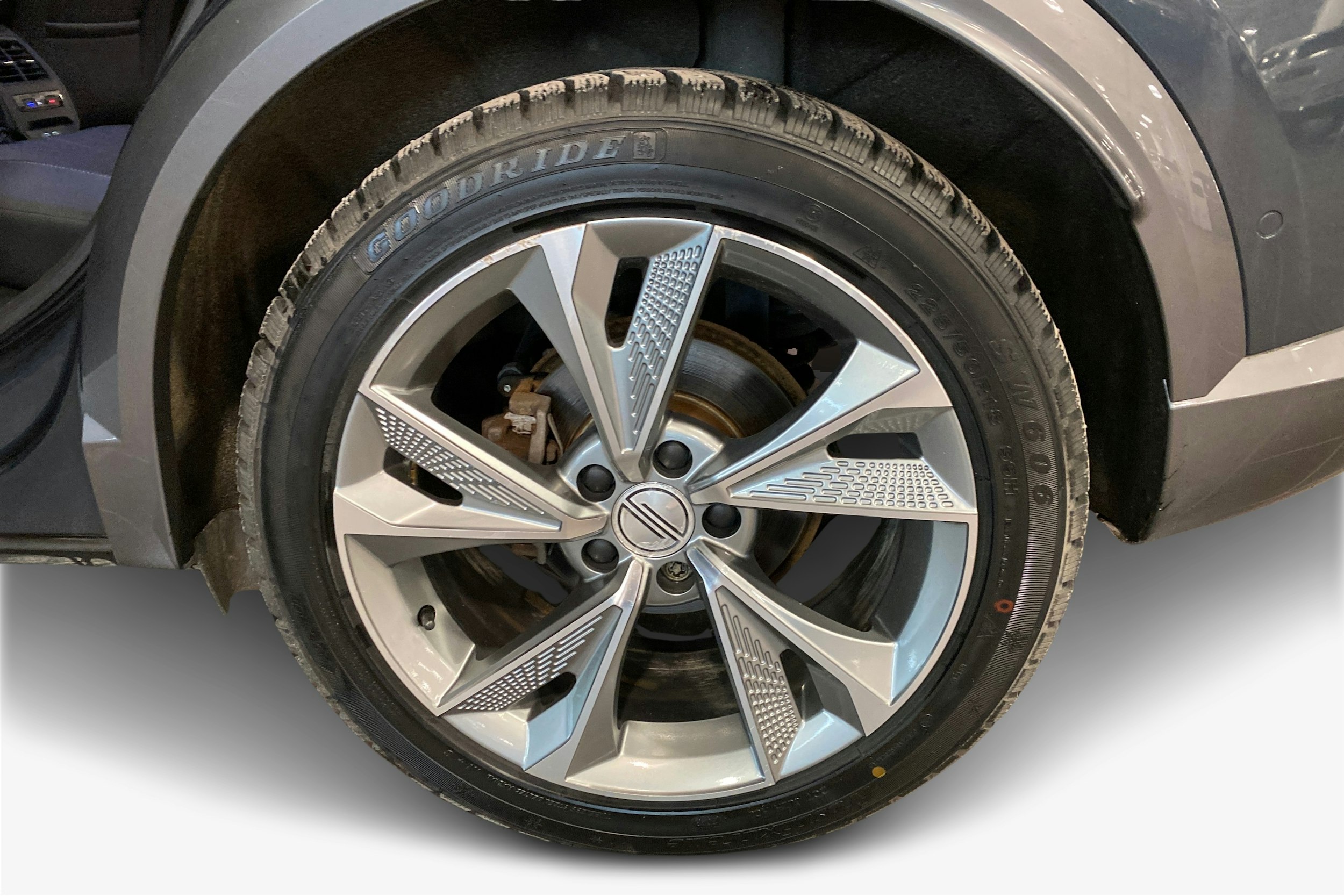 harmaa CUPRA Formentor 2021 kuva 9.