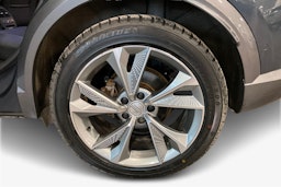 harmaa CUPRA Formentor 2021 kuva 9.