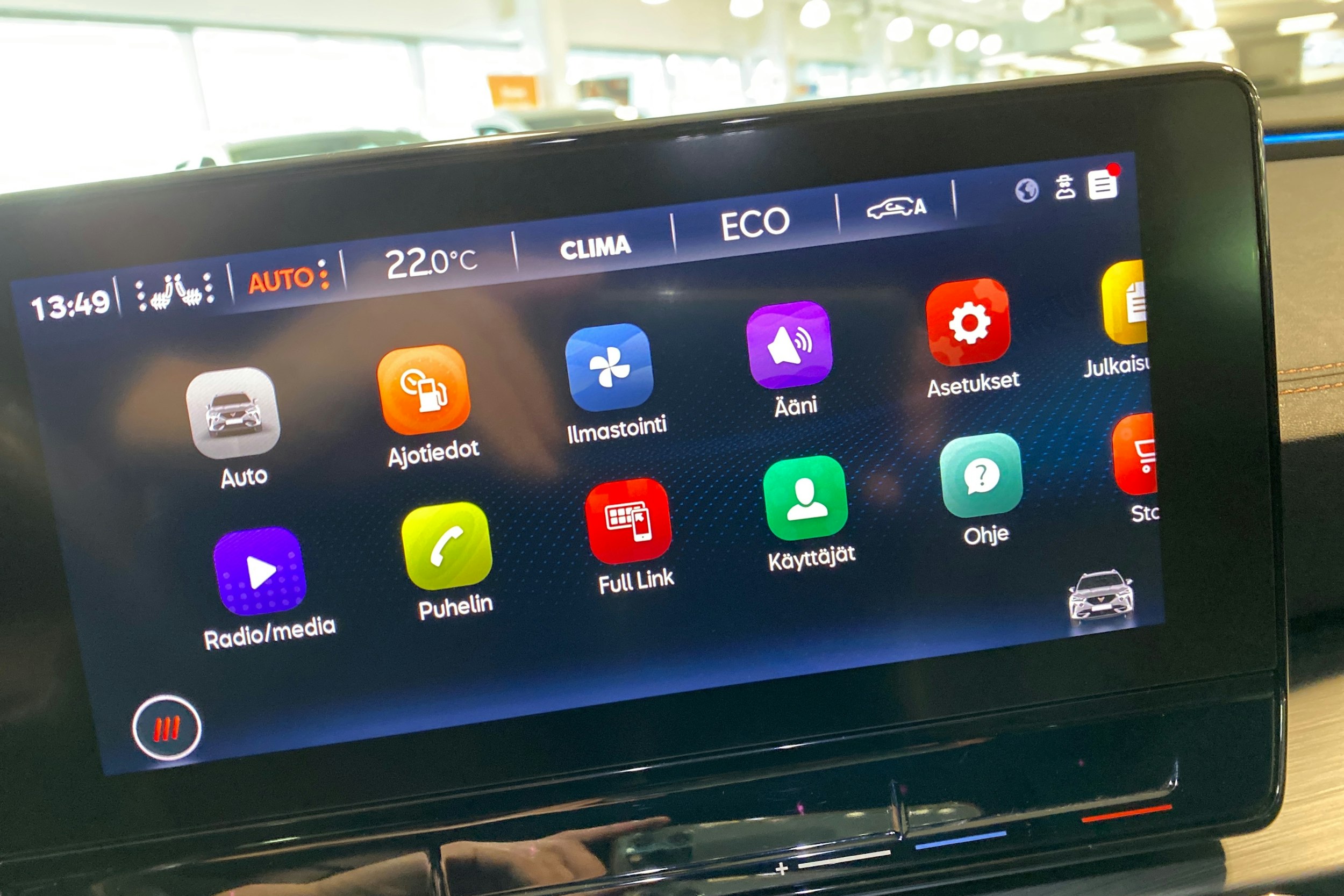 harmaa CUPRA Formentor 2021 kuva 19.