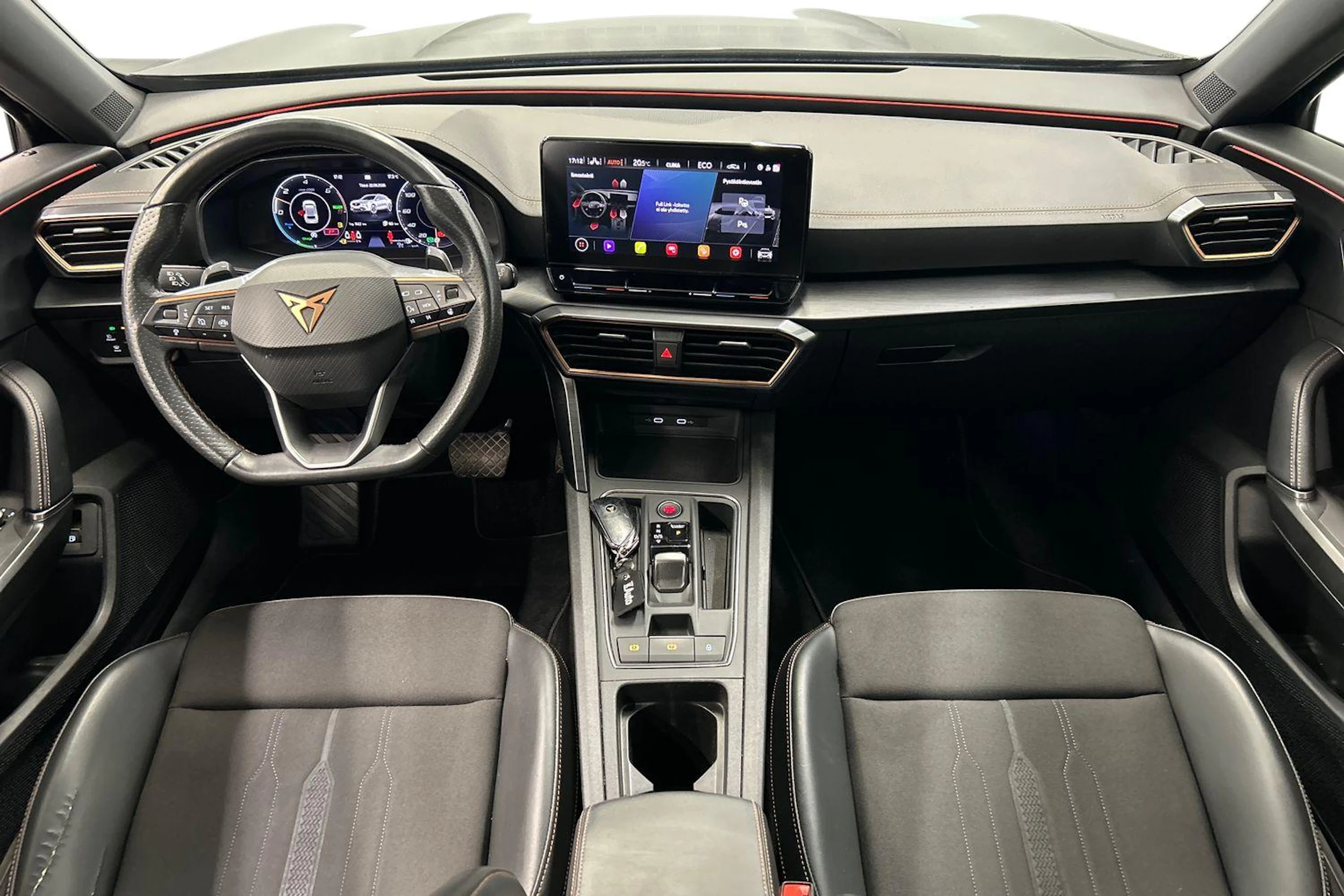 musta CUPRA Formentor 2021 kuva 7.