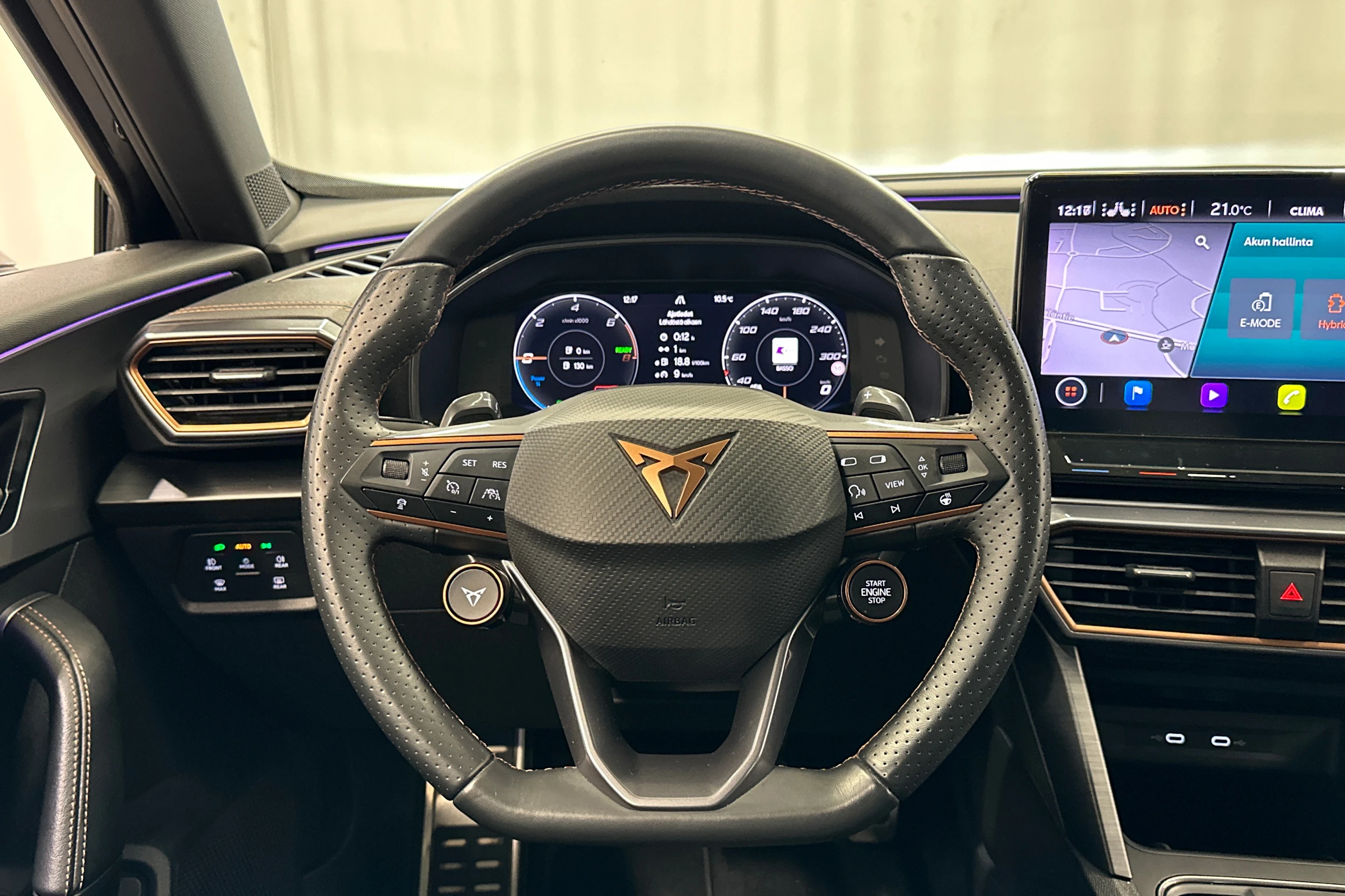musta CUPRA Formentor 2021 kuva 16.