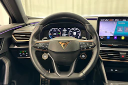 musta CUPRA Formentor 2021 kuva 16.