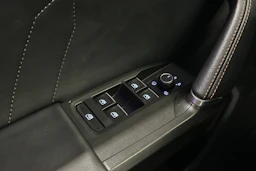 musta CUPRA Formentor 2021 kuva 34.