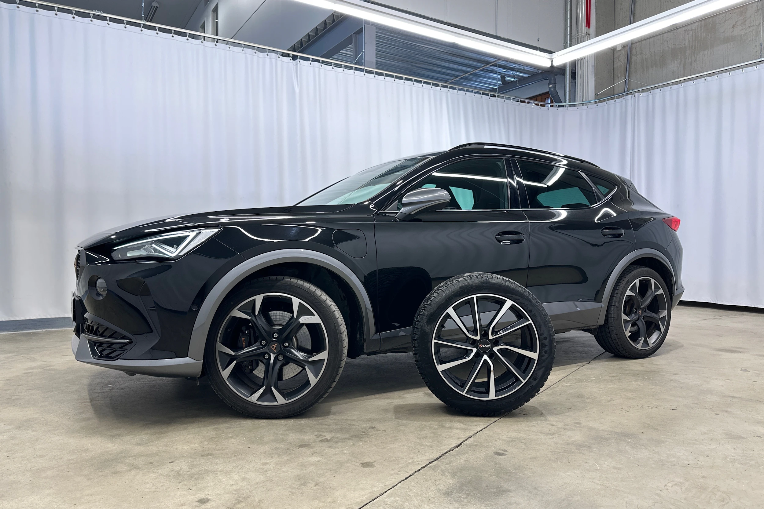 musta CUPRA Formentor 2021 kuva 40.