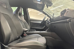 Musta CUPRA Formentor 2021 kuva 13.