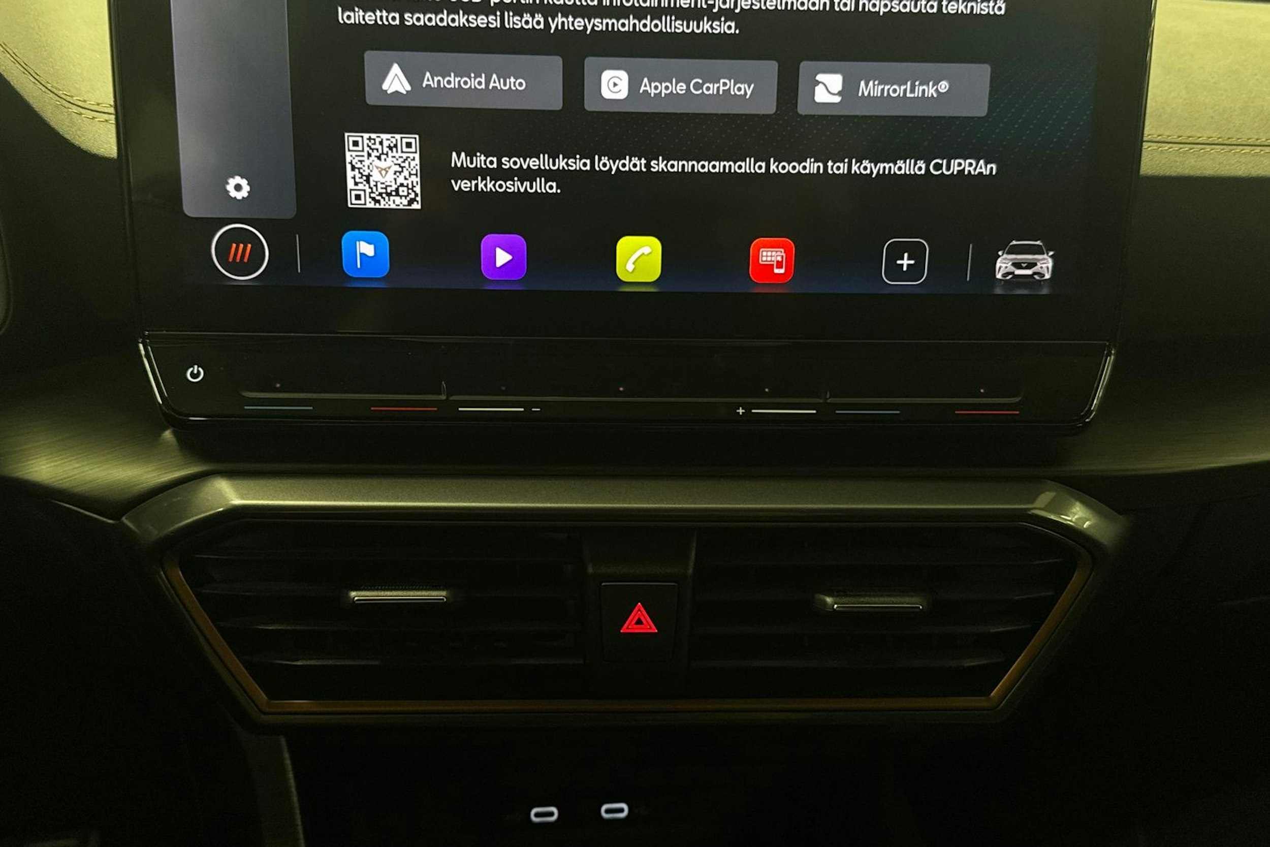 Musta CUPRA Formentor 2021 kuva 22.