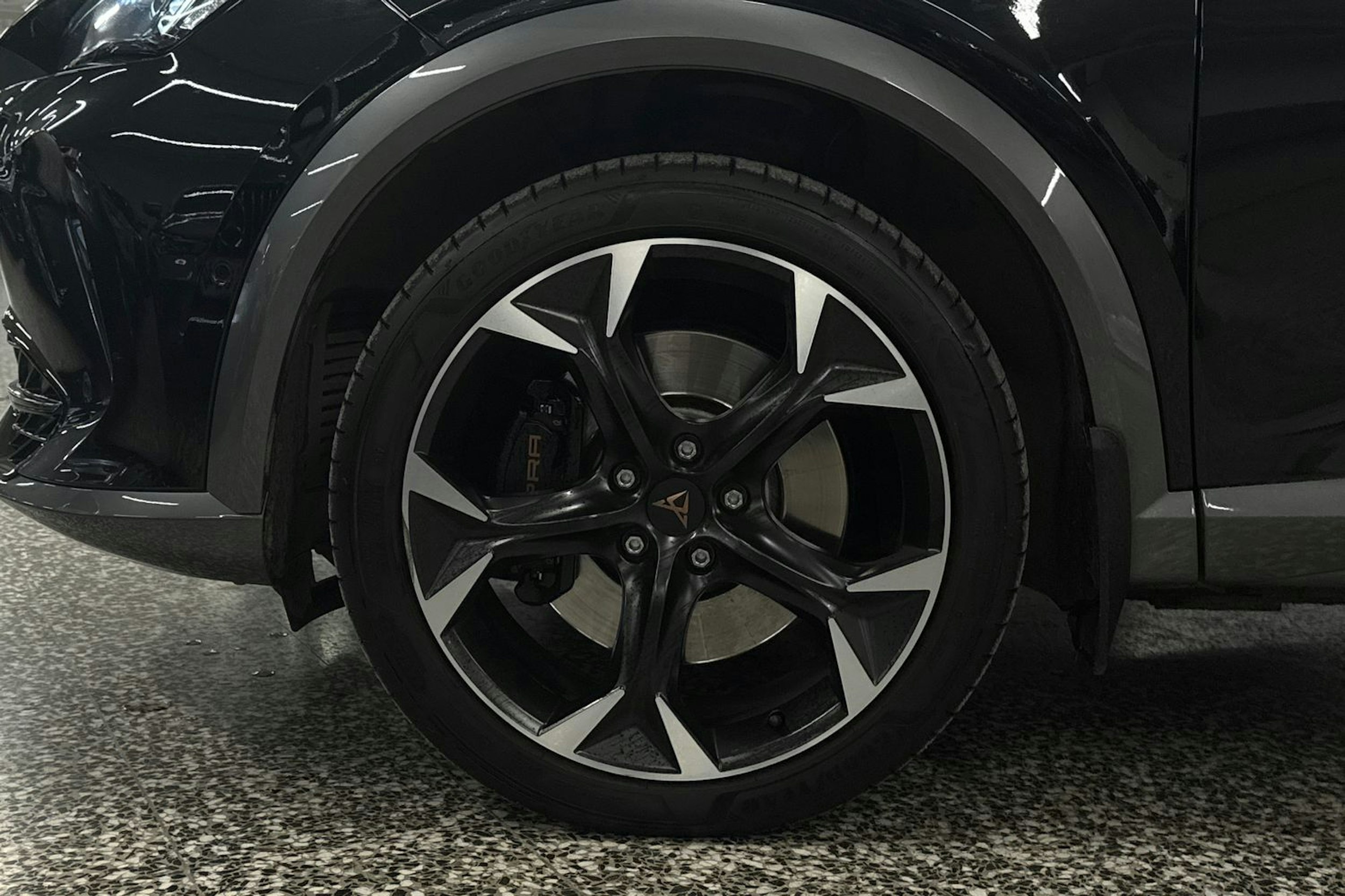 Musta CUPRA Formentor 2021 kuva 34.