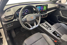 valkoinen CUPRA Formentor 2021 kuva 8.