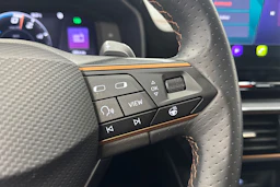 valkoinen CUPRA Formentor 2021 kuva 20.