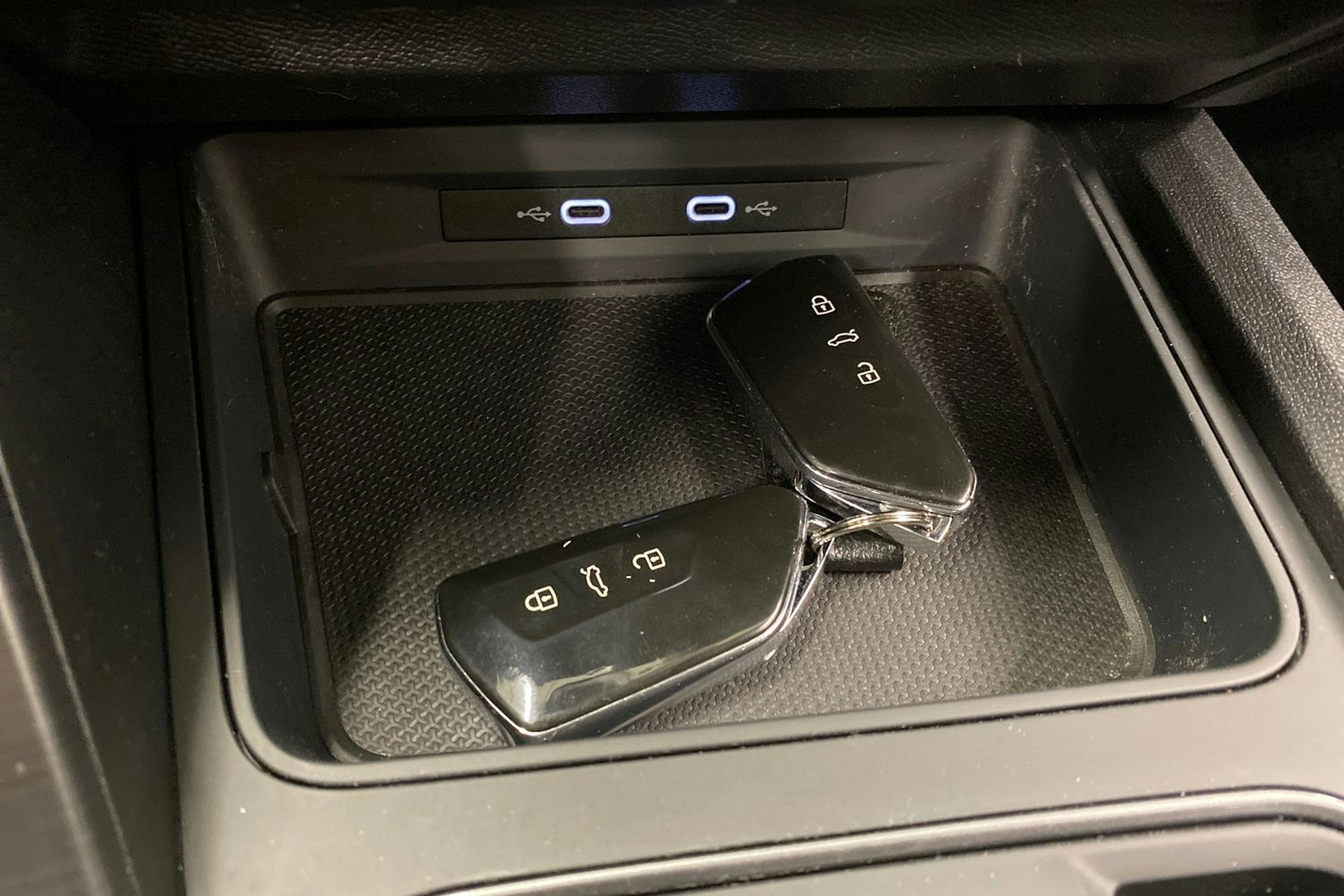 Harmaa CUPRA Formentor 2021 kuva 18.