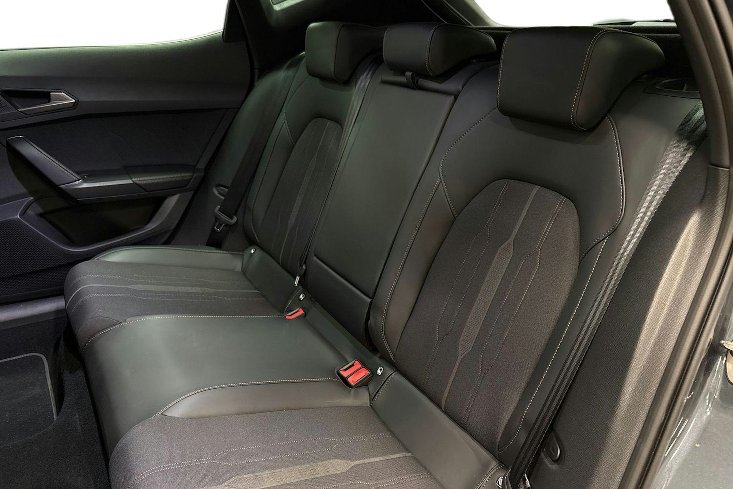 harmaa CUPRA Formentor 2021 kuva 8.