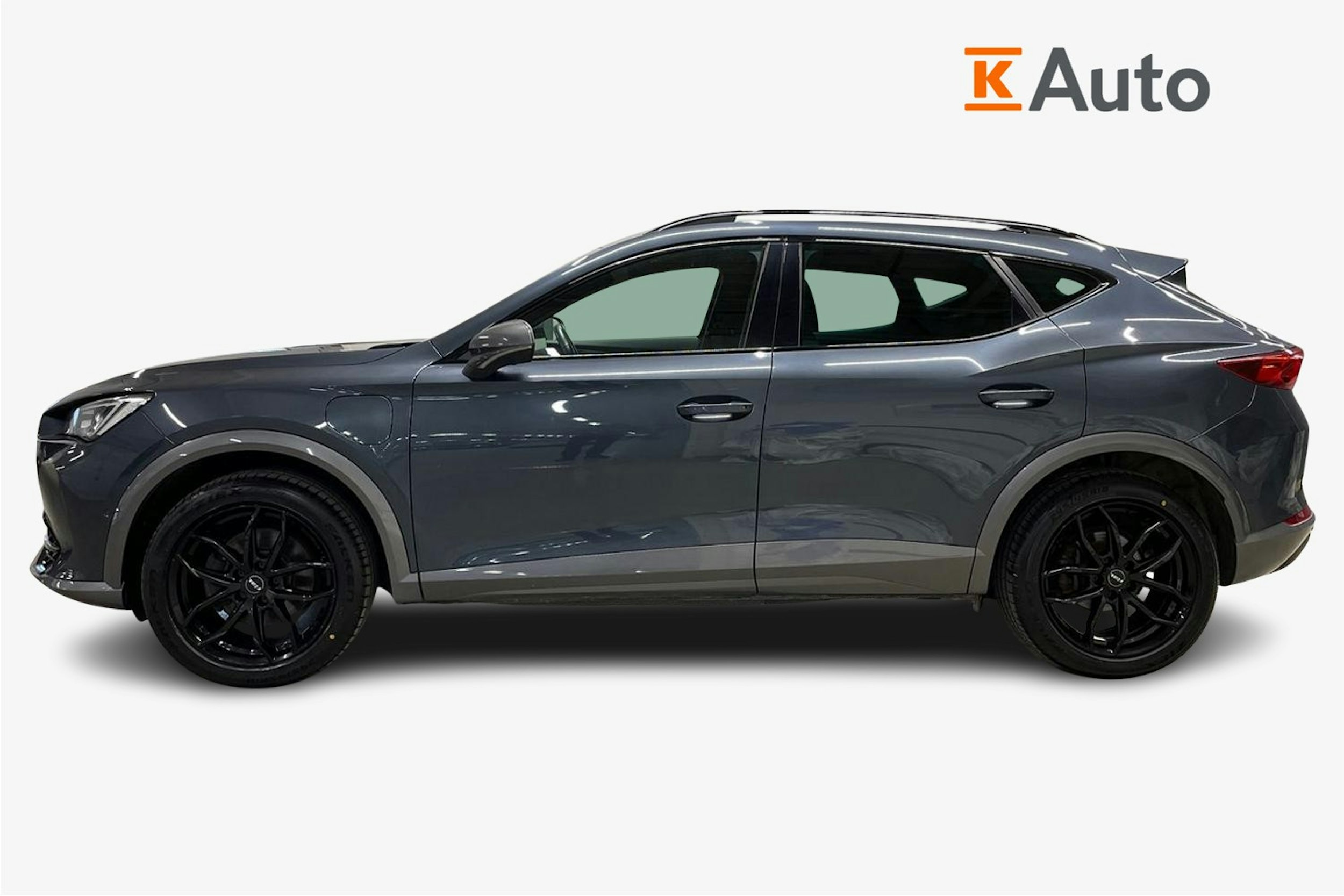 harmaa CUPRA Formentor 2021 kuva 6.