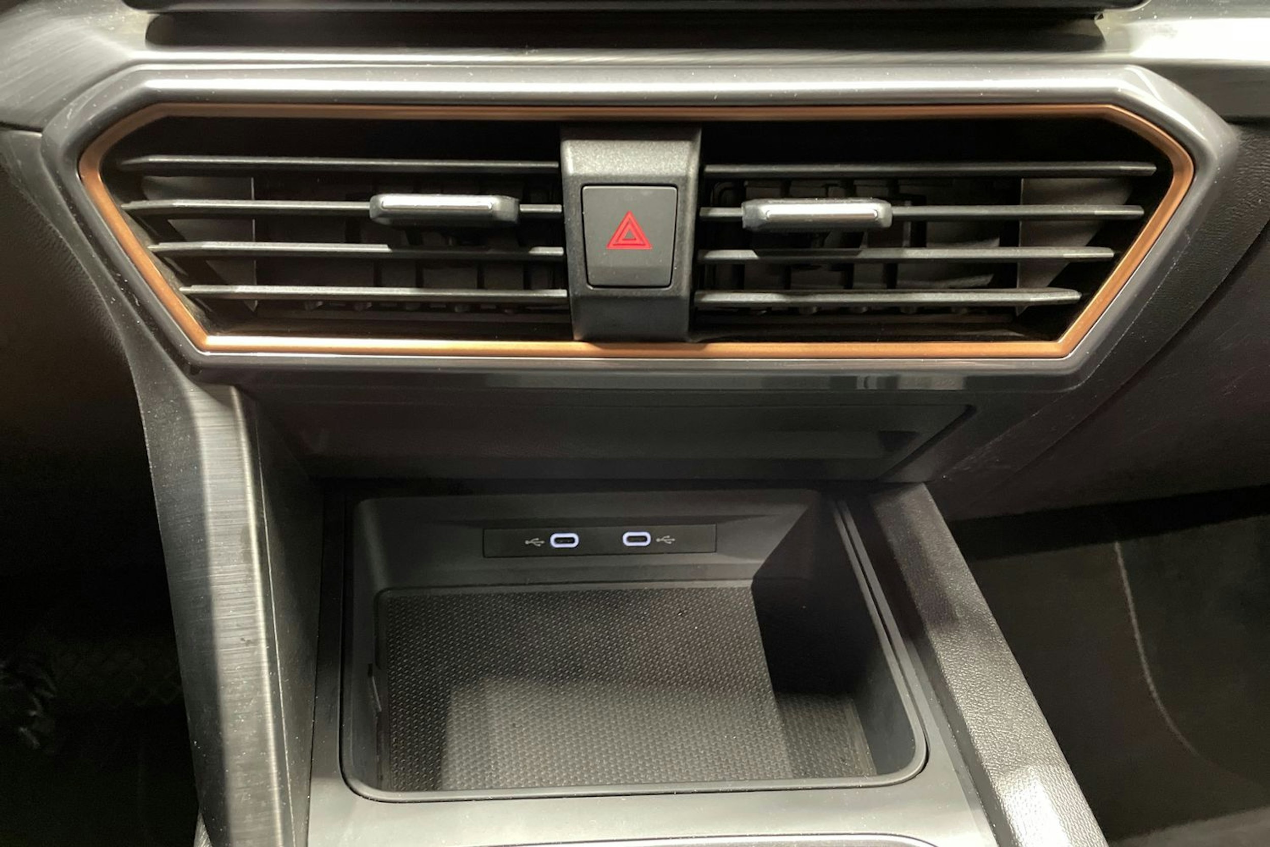 harmaa CUPRA Formentor 2021 kuva 25.