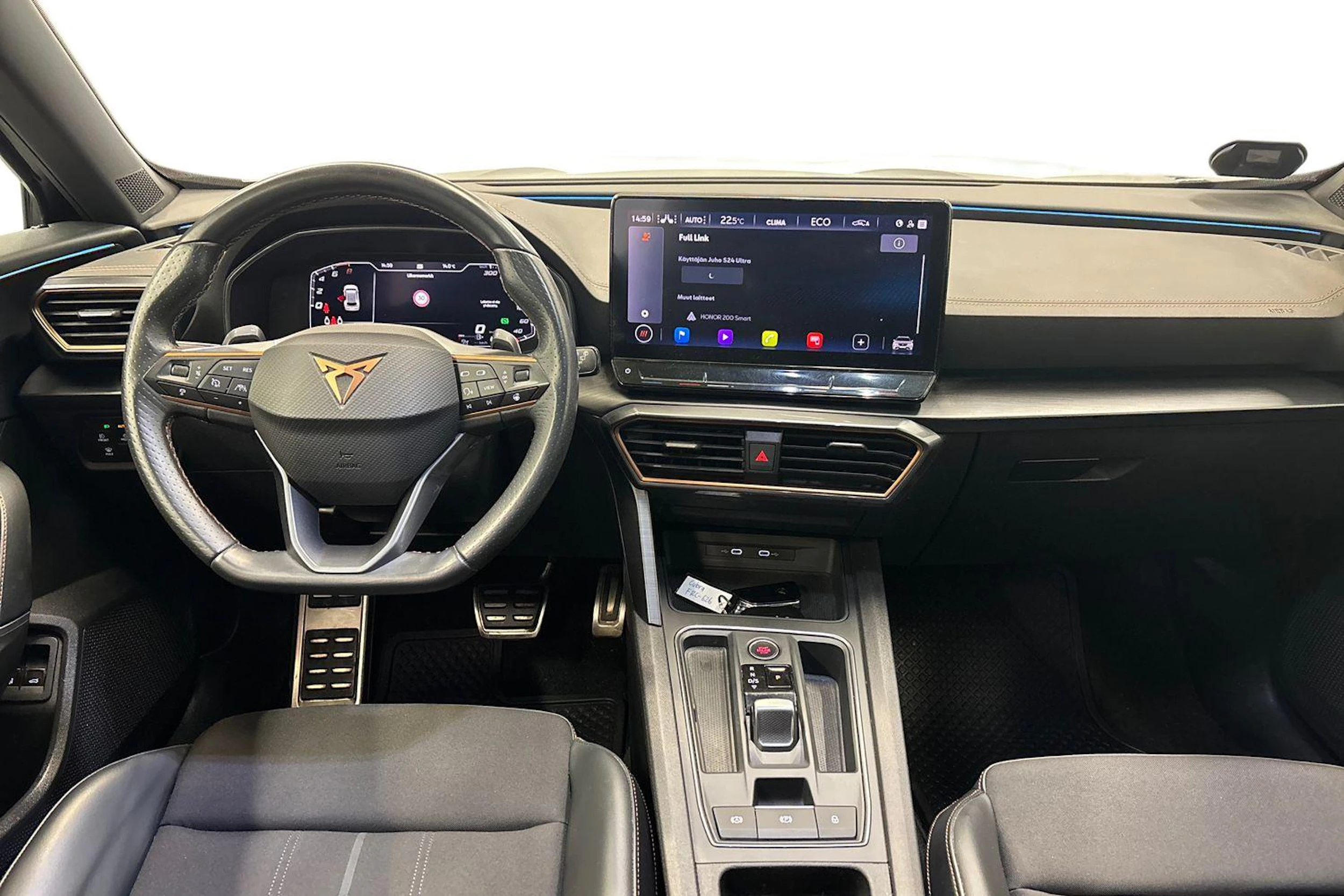 harmaa CUPRA Formentor 2021 kuva 9.