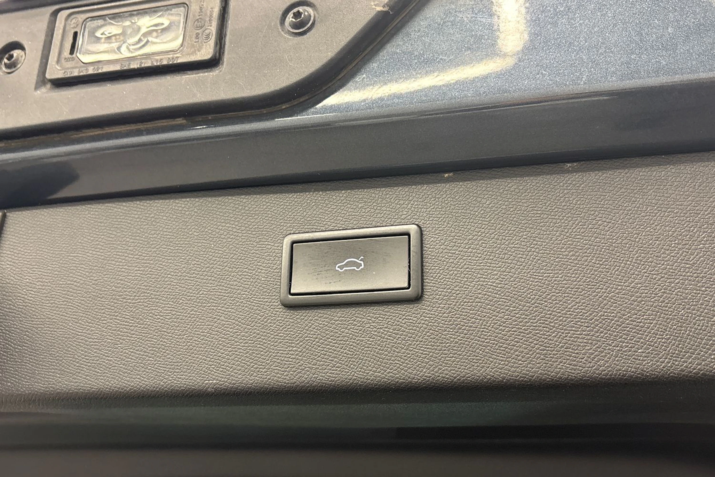 harmaa CUPRA Formentor 2021 kuva 17.