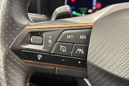 harmaa CUPRA Formentor 2021 kuva 20.