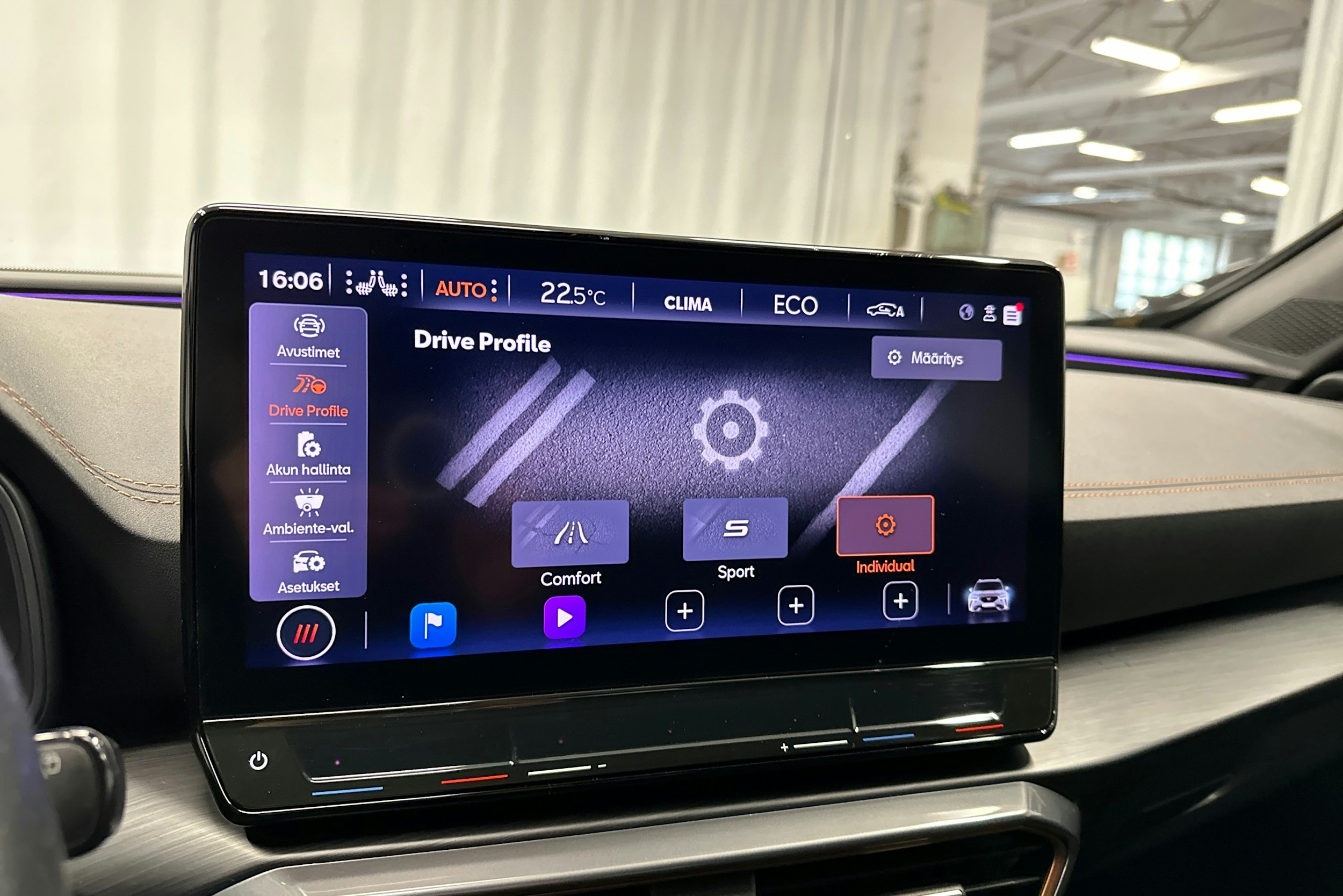 harmaa CUPRA Formentor 2021 kuva 22.