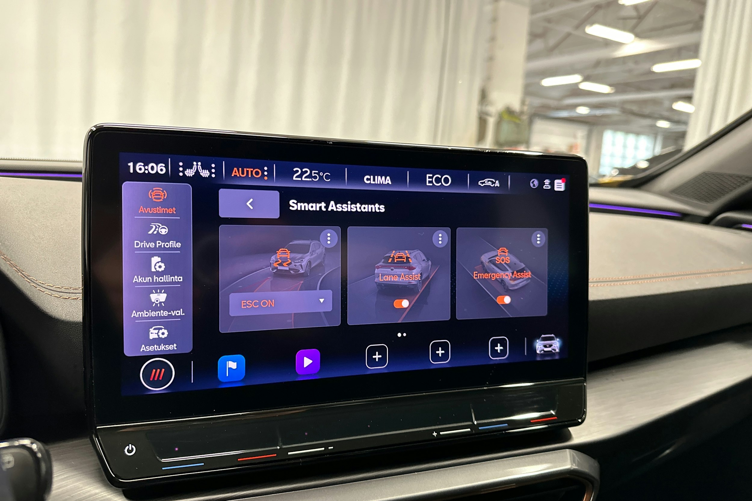 harmaa CUPRA Formentor 2021 kuva 24.