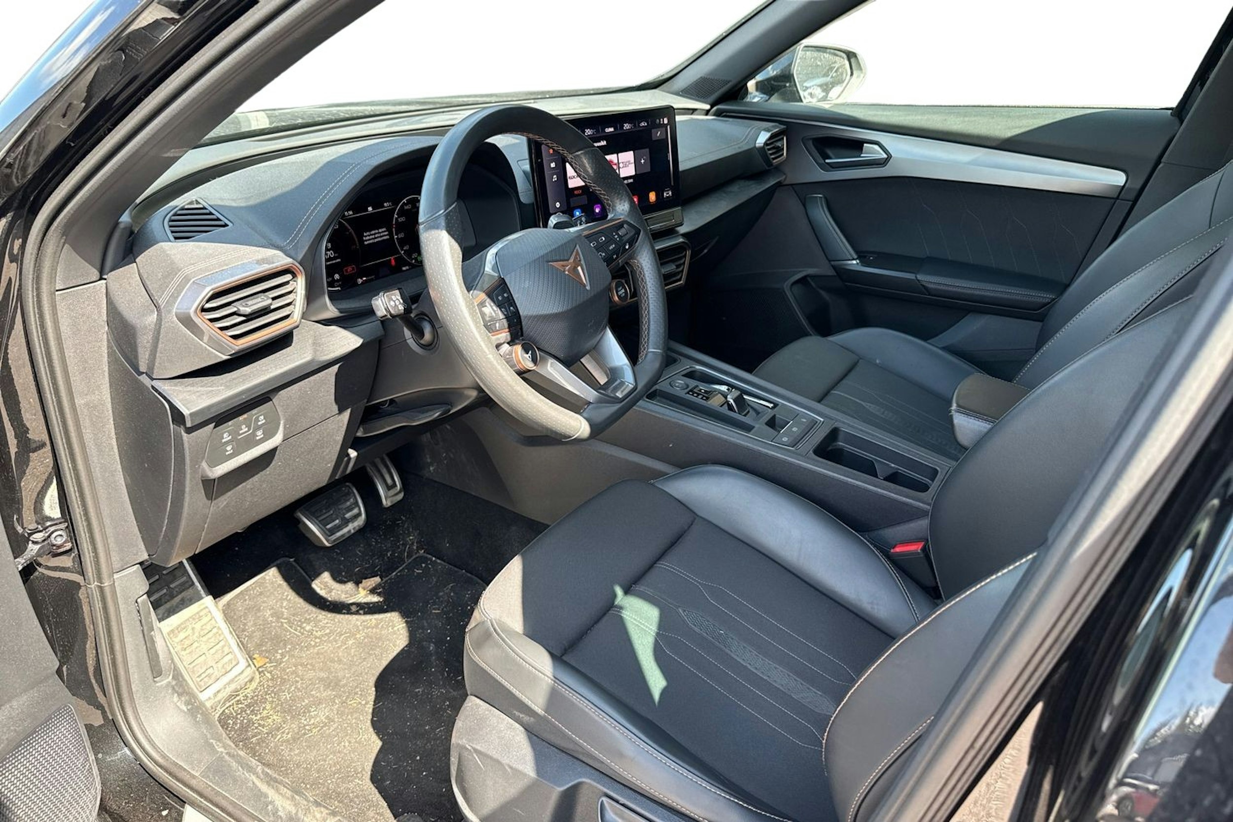 musta CUPRA Formentor 2021 kuva 3.